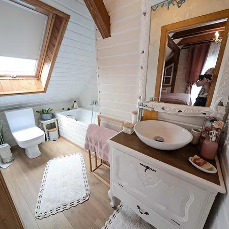 Dom wakacyjny In 44893 *