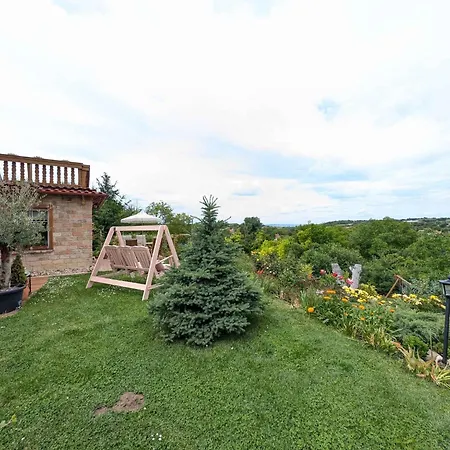 In 44893 * Balatonendréd