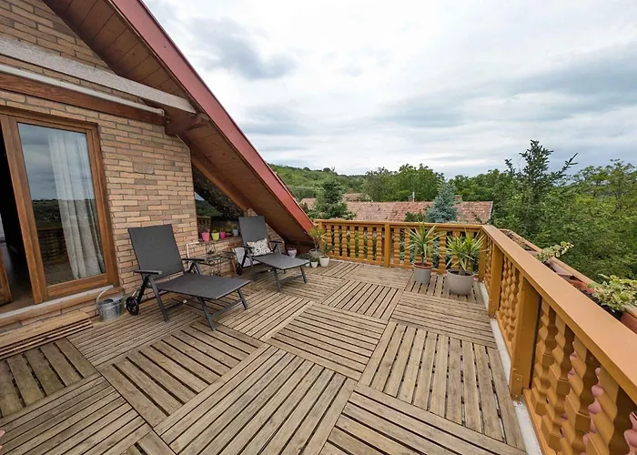 Feriehus In 44893 Balatonendréd